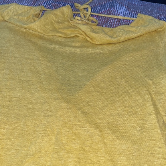 Anthropologie // Maeve Horizons Tee {Yellow}🌛 - Picture 7 of 13